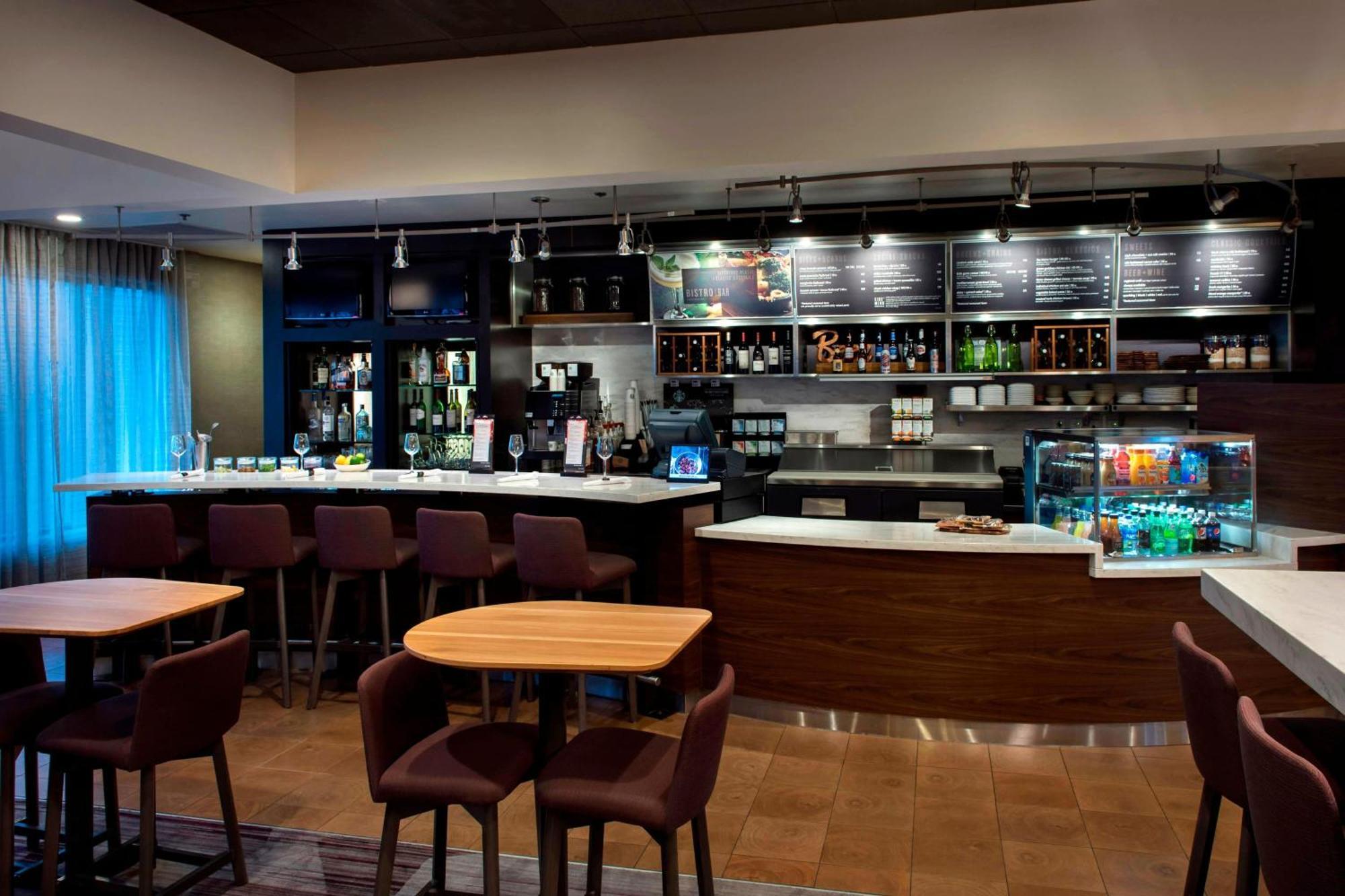 Courtyard By Marriott Poughkeepsie Hotel Exterior photo
