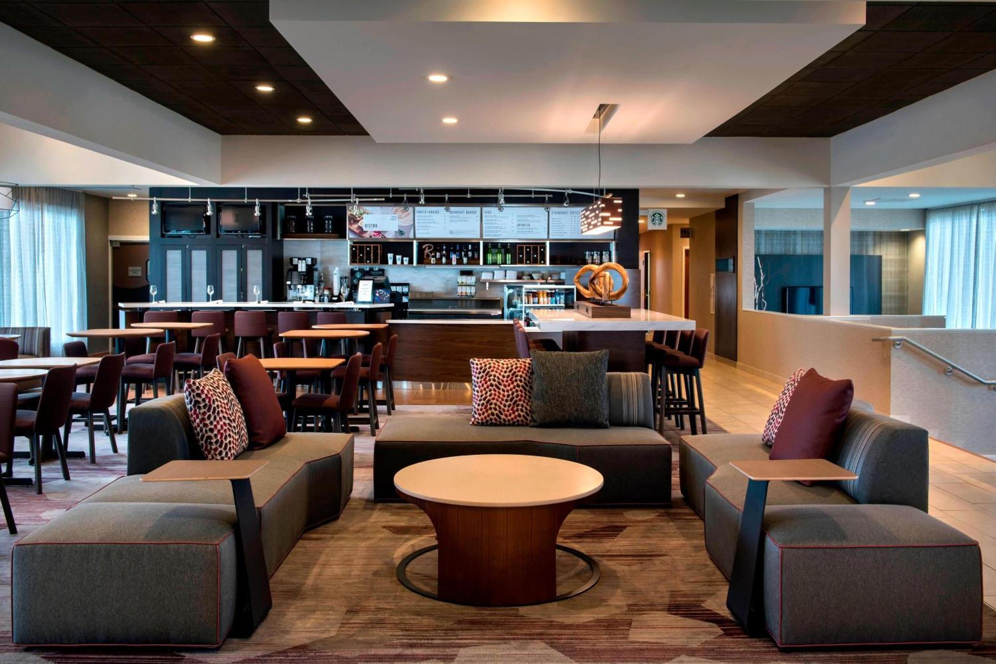 Courtyard By Marriott Poughkeepsie Hotel Exterior photo