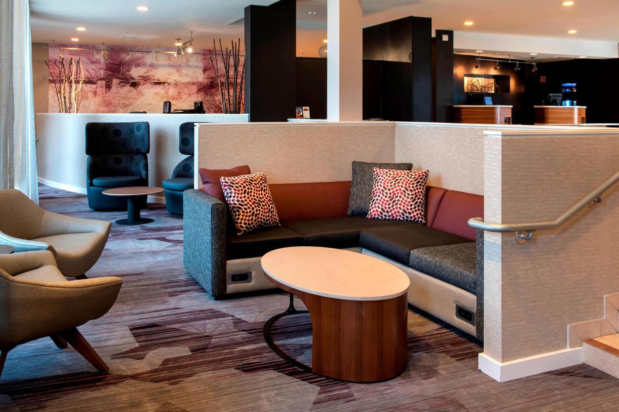 Courtyard By Marriott Poughkeepsie Hotel Exterior photo